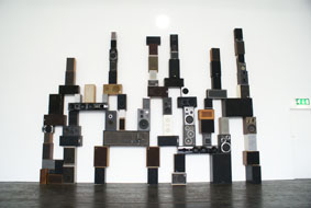 Speaker wall structure